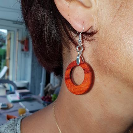 Boucles d oreille en padouk n°2