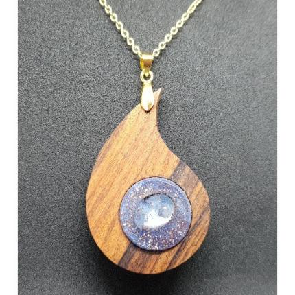 pendentif goutte arrondie de pao ferro et coquillage enresiné
